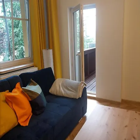 4m Apartment